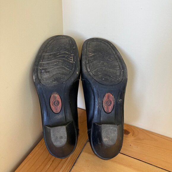 Earth Spirit Classics Black Leather Heels Slip On Loafer Dress Shoes US 7 - Picture 7 of 7